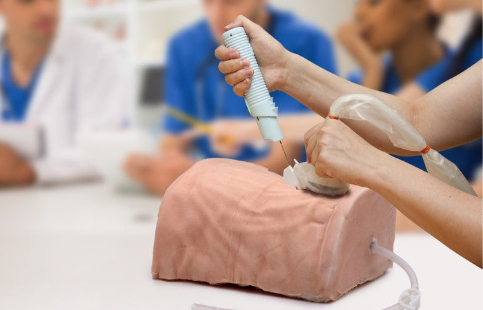 Fantômes d’entraînement, une nouvelle approche pour la pratique des gestes médicaux