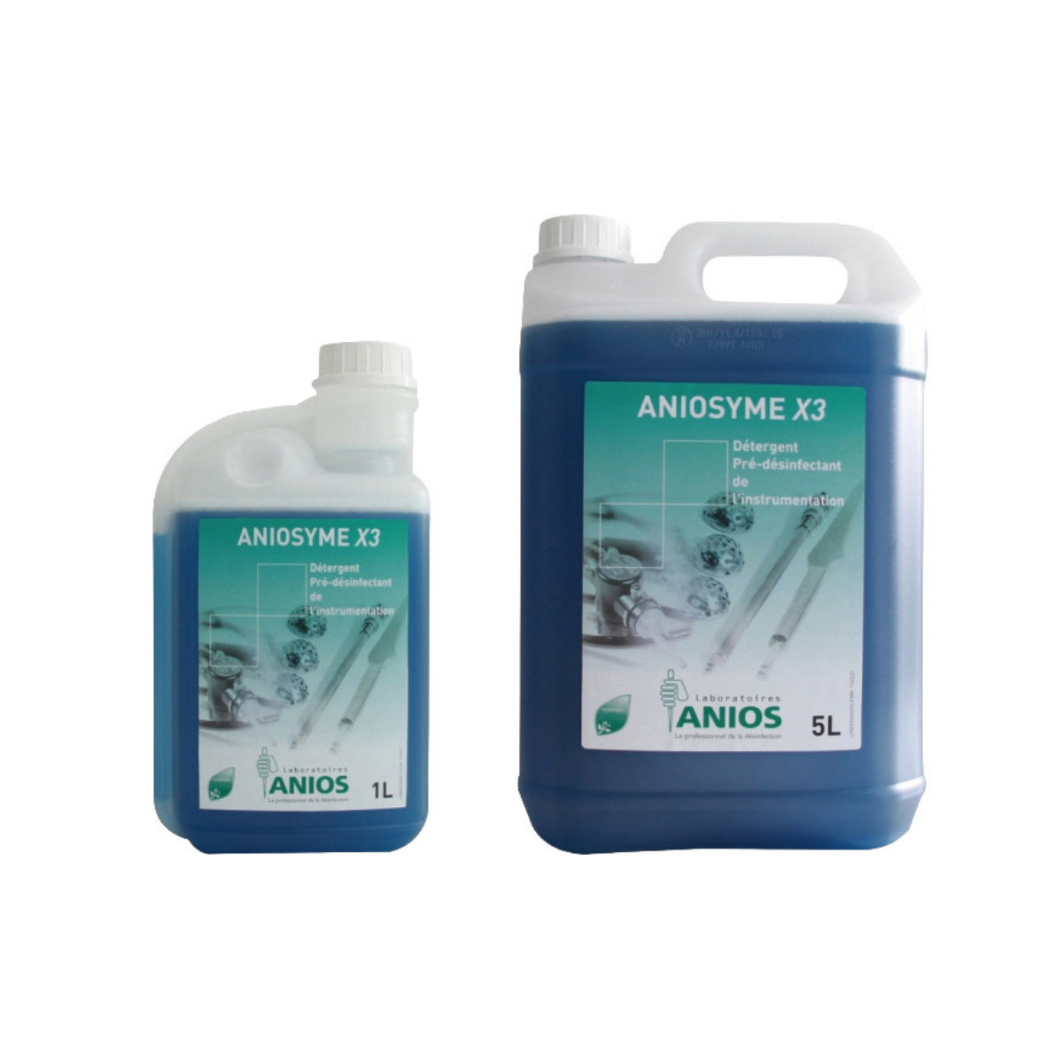 Deux conditionnements d’ANIOSYME X3 (1 L avec doseur et bidon 5 L) pour le trempage et la pré-désinfection de l’instrumentation